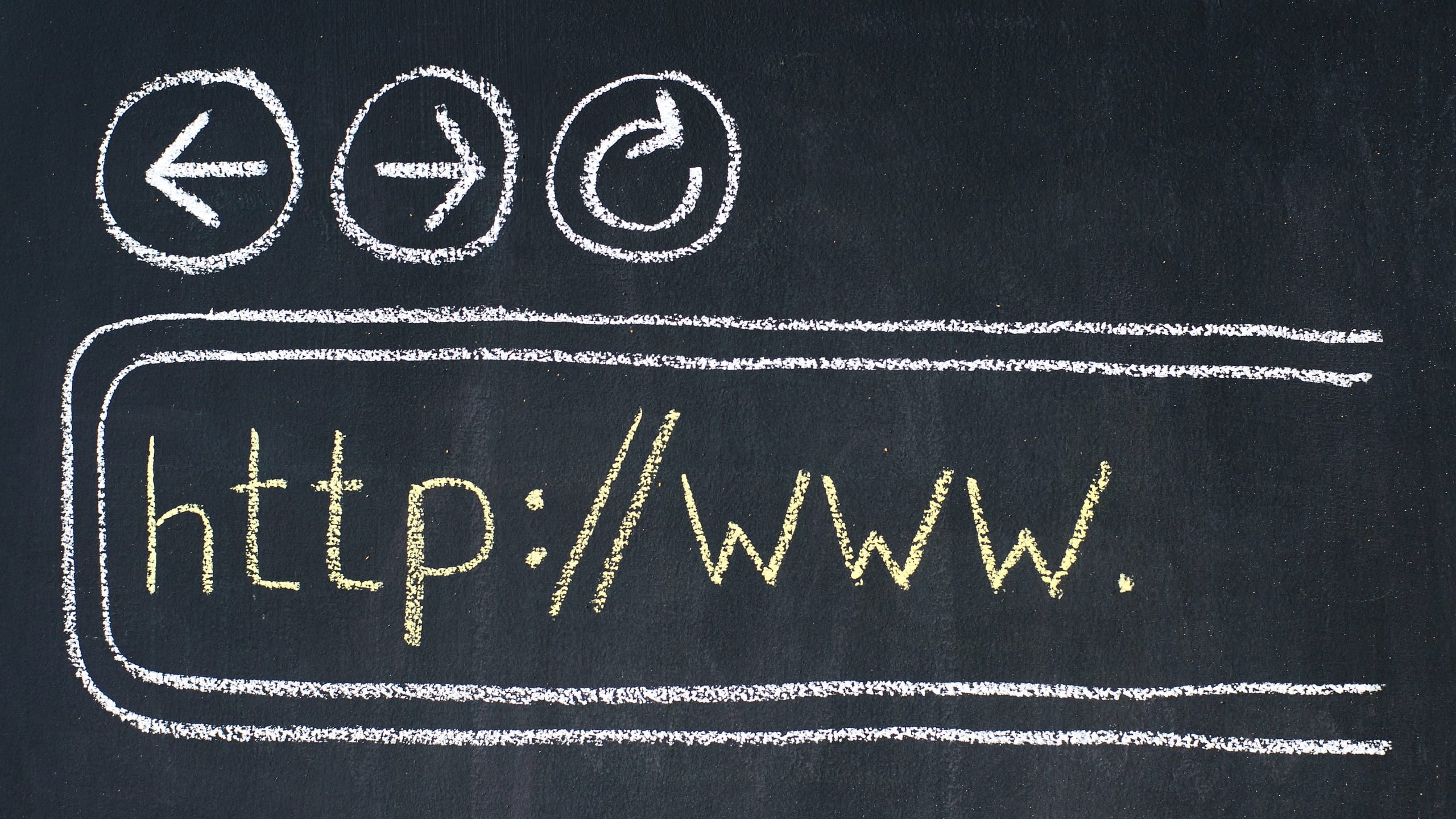 Come acquistare e collegare un dominio al tuo sito web